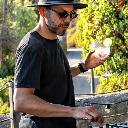 La 3*