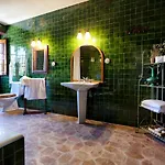 La Hotel