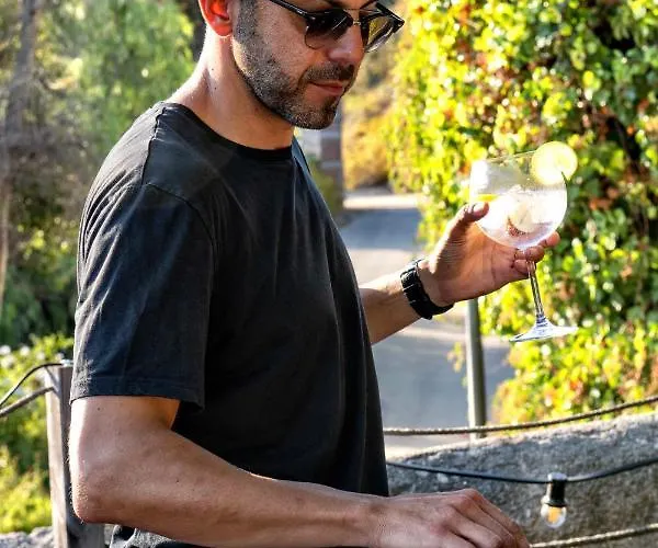 La 3*